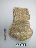 藏品(淺腰打製石斧)的圖片